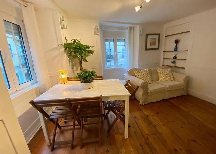 Charming Bairro Alto 2-bedroom Escape 公寓 Lisboa